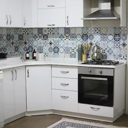 Βίλα Detached With A Heated Pool And Garden *