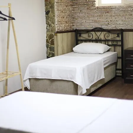 Detached With A Heated Pool And Garden Vila Sapanca