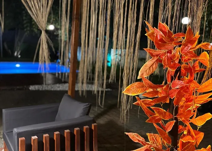 别墅 Detached With A Heated Pool And Garden *