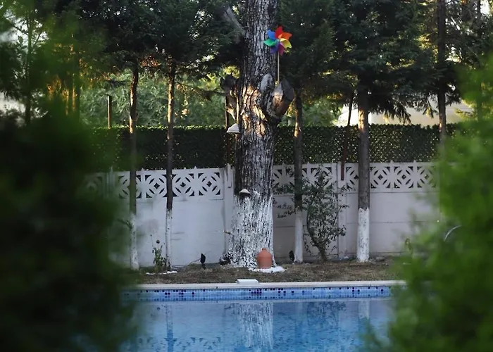 别墅 Detached With A Heated Pool And Garden *